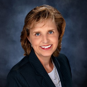 Shelley Evans in a suit Shelley Evans in a suit