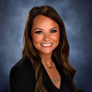 Residential Lender Wendy McCurdy in a suit Residential Lender Wendy McCurdy in a suit