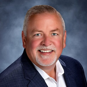 Residential Lender Steve Mayfield in a suit Residential Lender Steve Mayfield in a suit